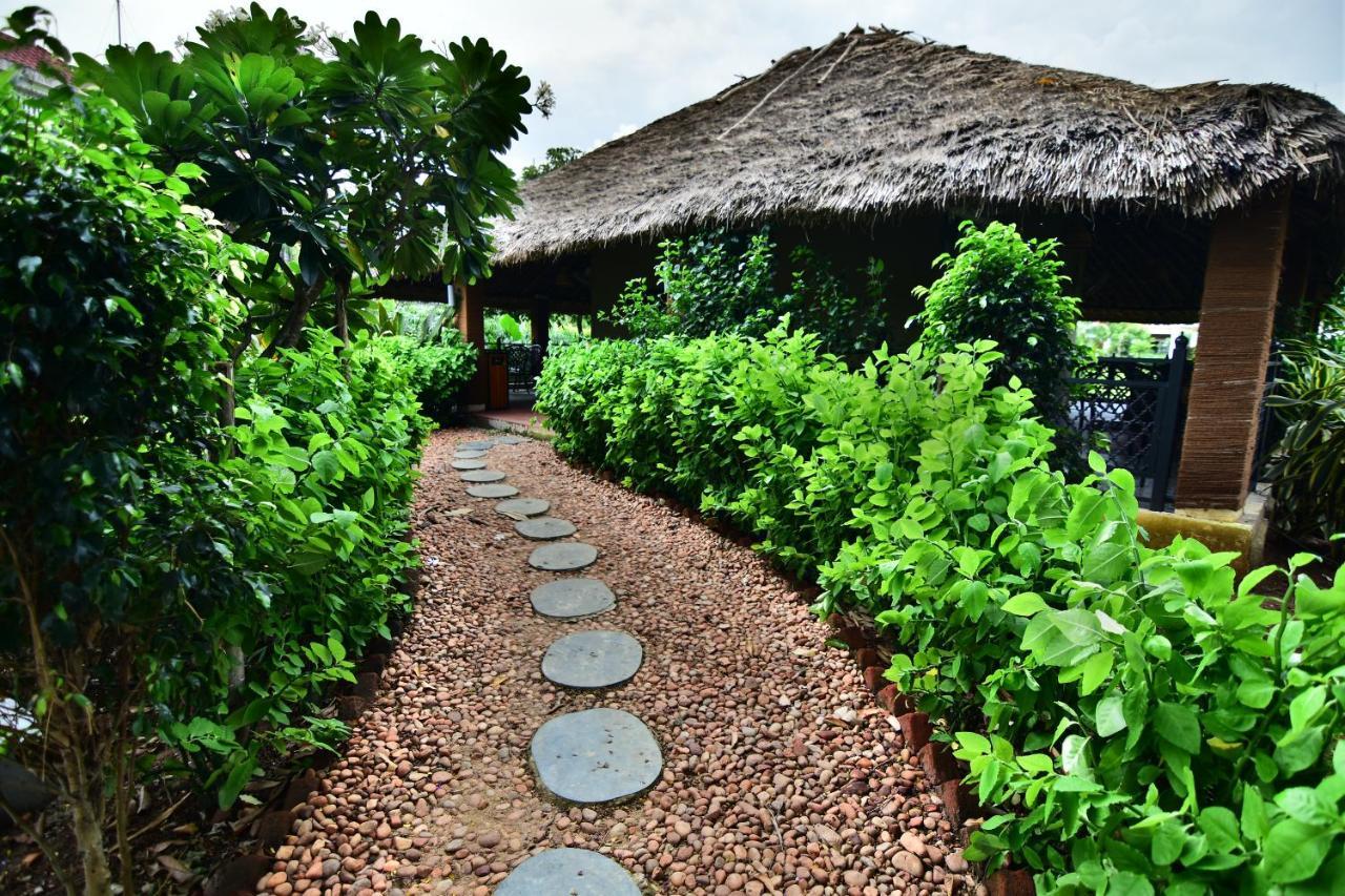 Swosti Chilika Resort Kanaipur Екстер'єр фото